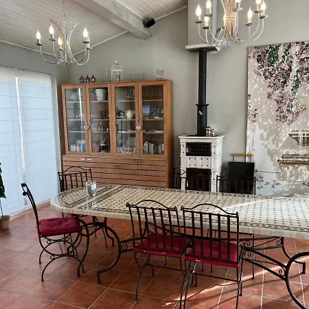 La Dryade Bed & Breakfast Tourves